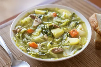 Kelová polievka so zemiakmi recept